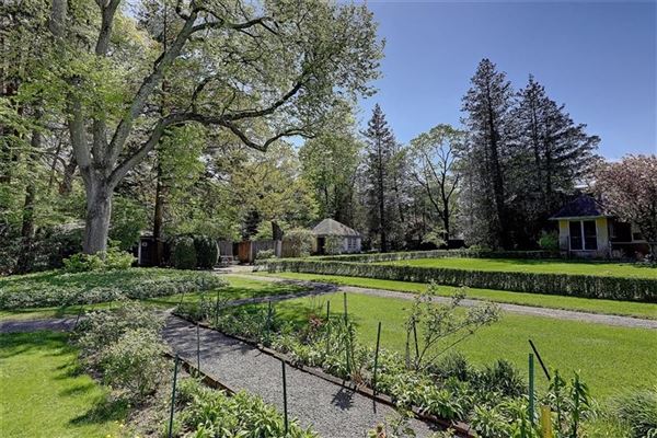 Luxury homes in Beresford –Nicholson House