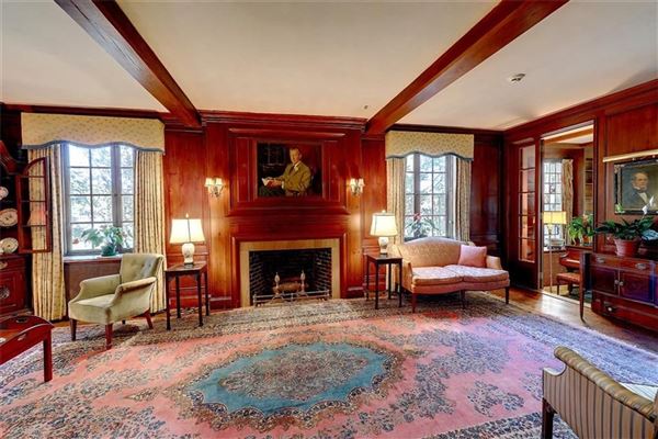 Mansions in Beresford –Nicholson House