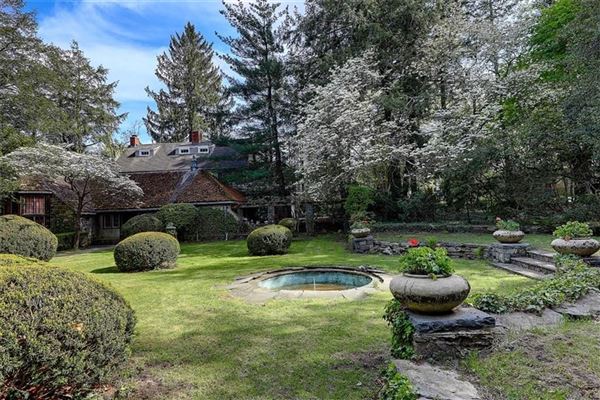 Beresford –Nicholson House mansions