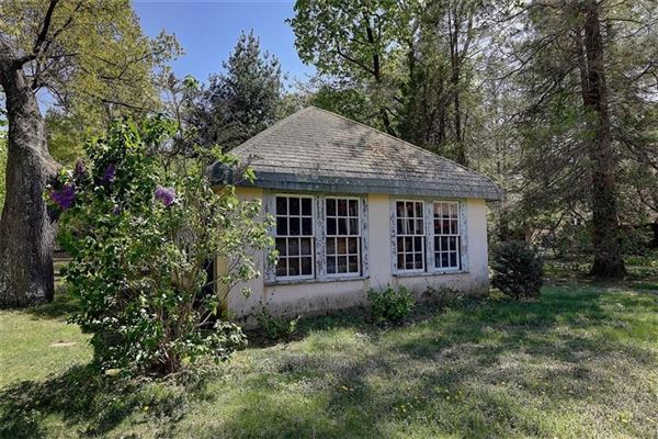 Luxury real estate Beresford –Nicholson House