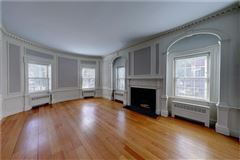 托马斯·L。哈尔西屋 luxury properties