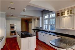 托马斯·L。哈尔西屋 mansions