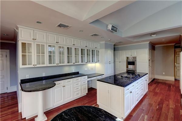 托马斯·L。哈尔西屋 luxury properties