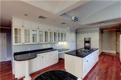 Luxury homes in 托马斯·L。哈尔西屋