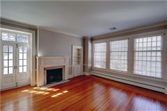 托马斯·L。哈尔西屋 luxury real estate