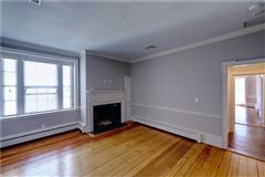 托马斯·L。哈尔西屋 mansions