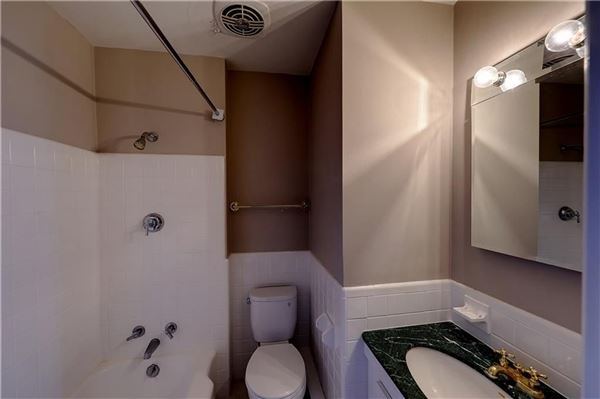 托马斯·L。哈尔西屋 luxury properties