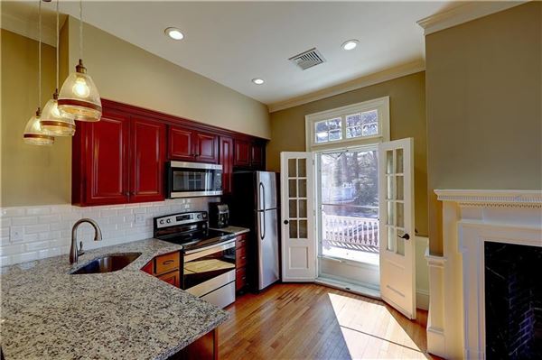 Luxury homes in 托马斯·L。哈尔西屋