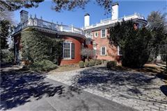 托马斯·L。哈尔西屋 luxury real estate