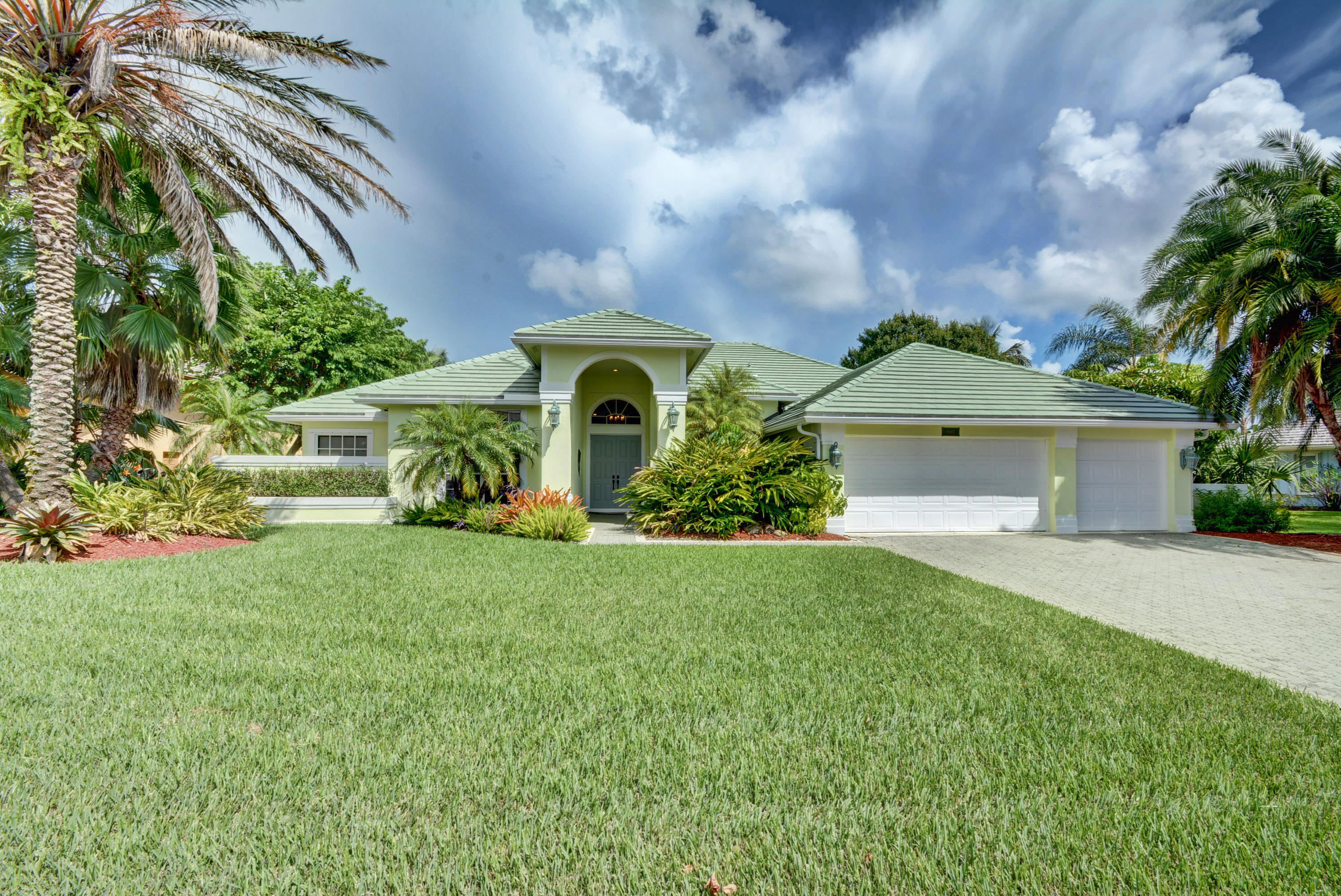 Hobe Sound Luxury Homes and Hobe Sound Luxury Real Estate Property