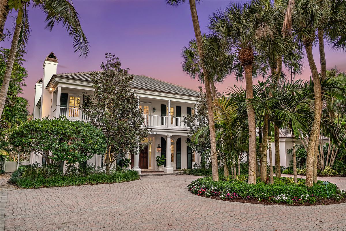 EXQUISITE TRADITIONAL PLANTATION HOME | Florida Luxury Homes | Mansions ...