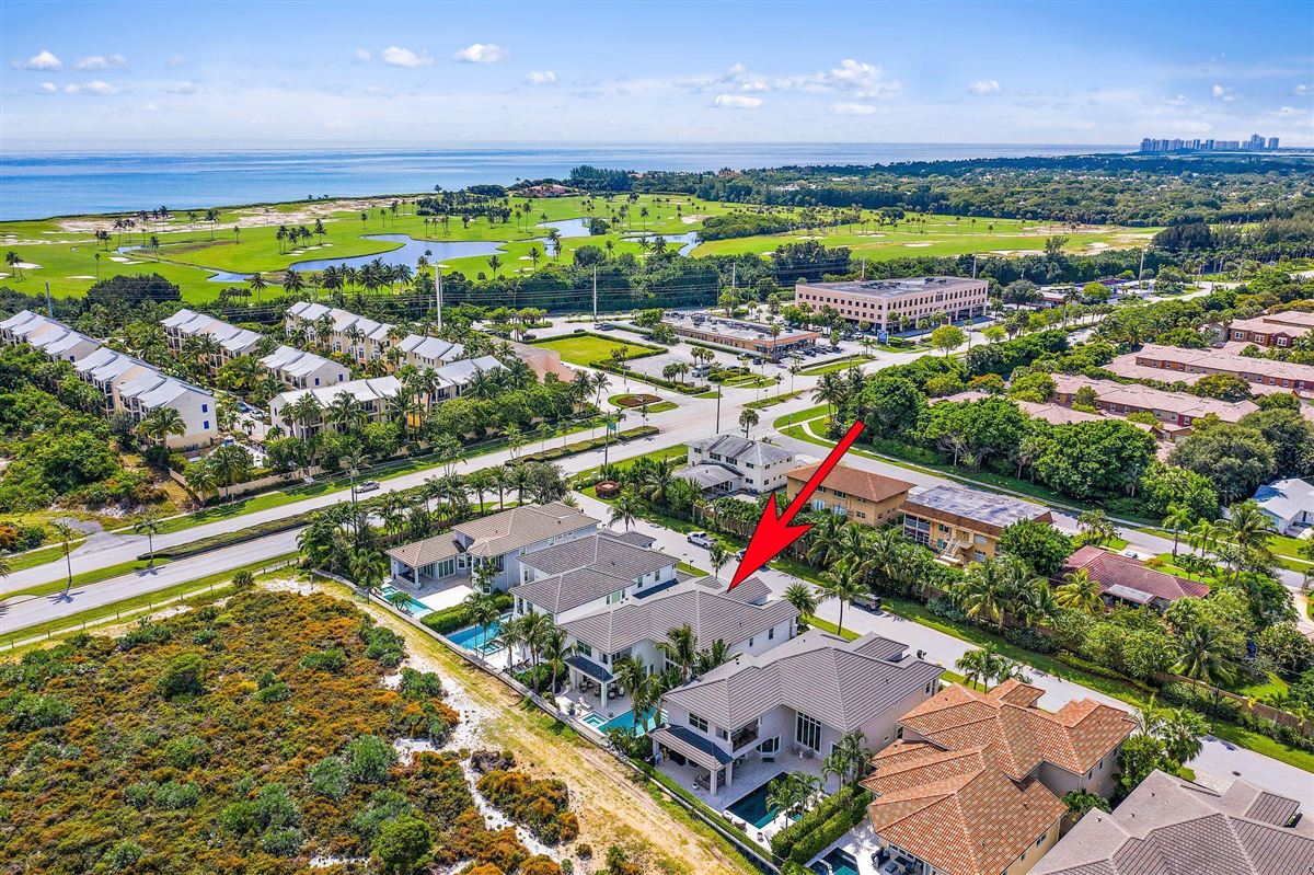 THIS CAPTIVATING JUNO BEACH HOME IS BEAUTIFULLY LOCATED Florida