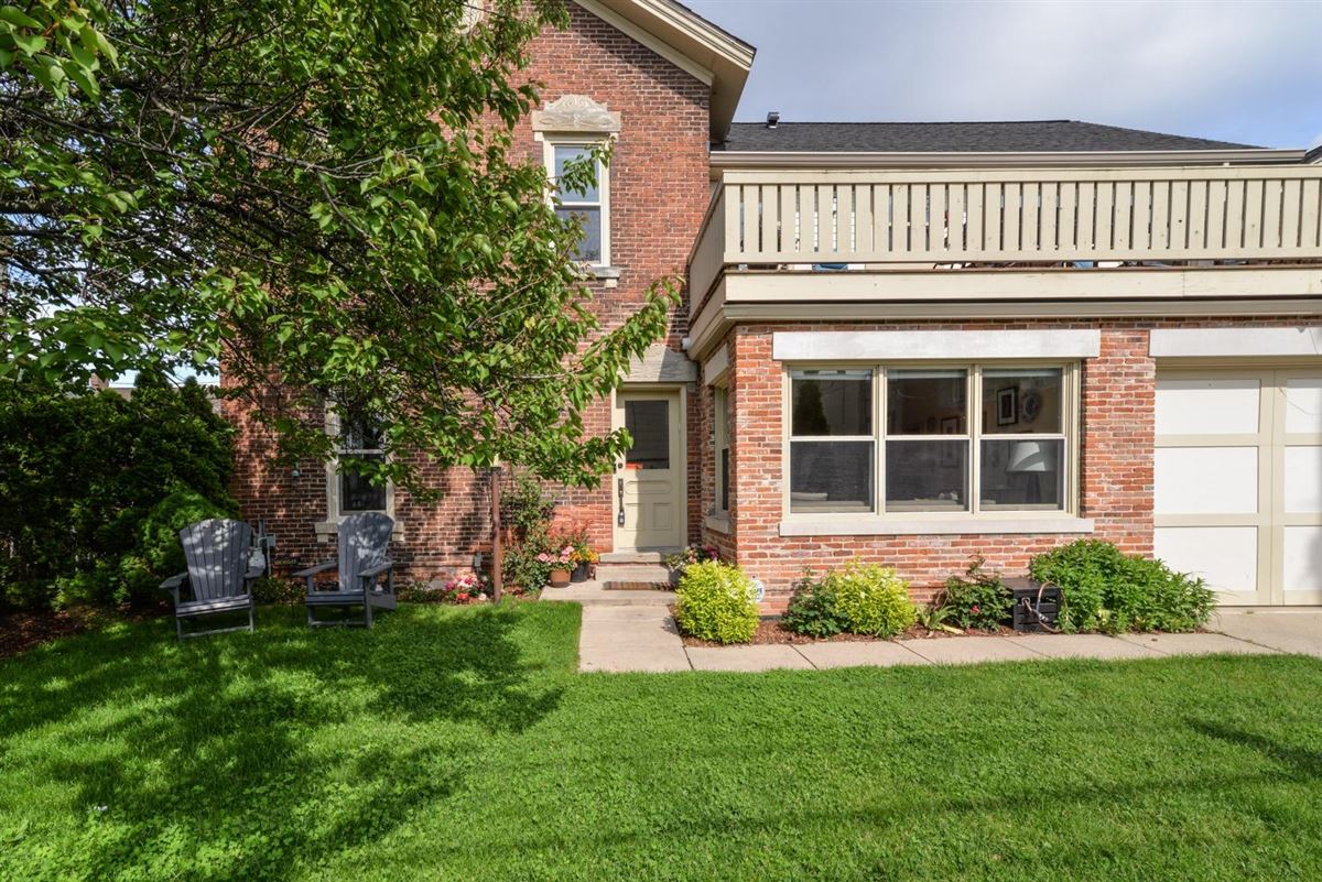 A UNIQUE PIECE OF HISTORY IN ANN ARBOR Michigan Luxury Homes