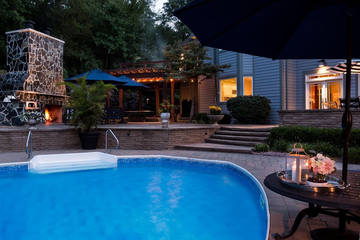 LUXURY RESORT LIFESTYLE IN DEXTER Michigan Luxury Homes Mansions