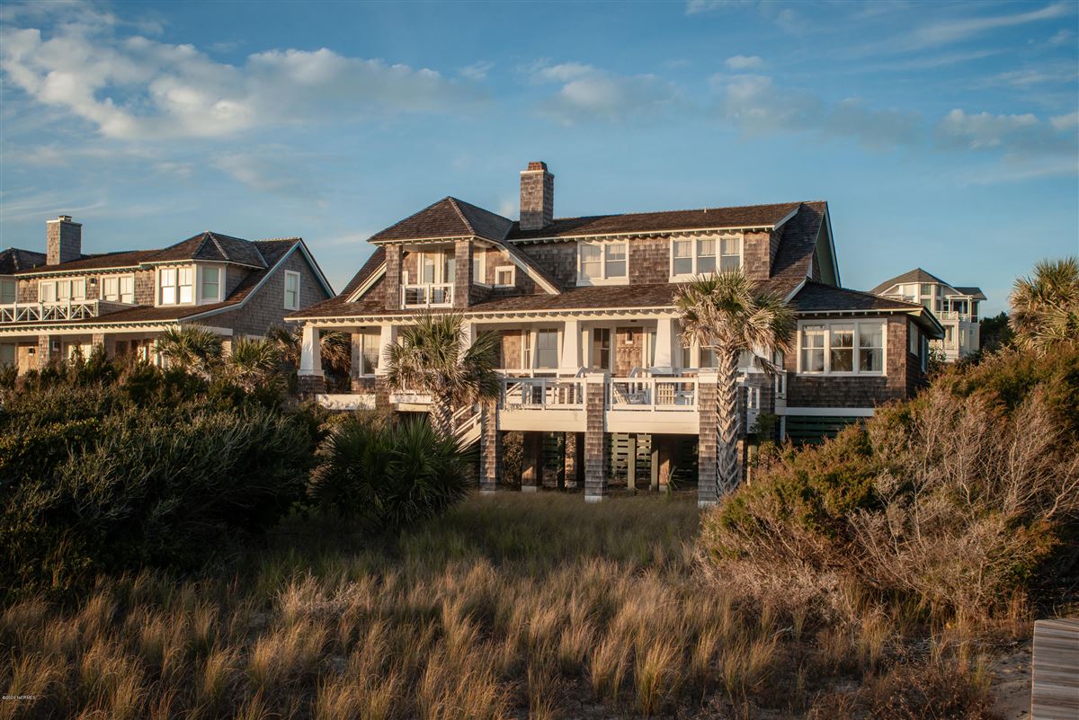 OCEANFRONT WITH DIRECT BEACH ACCESS North Carolina Luxury Homes
