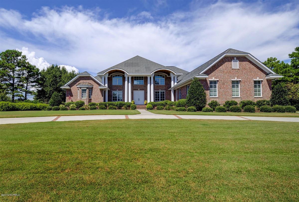 LANDFALL EXECUTIVE HOME IN WILMINGTON | North Carolina Luxury Homes ...