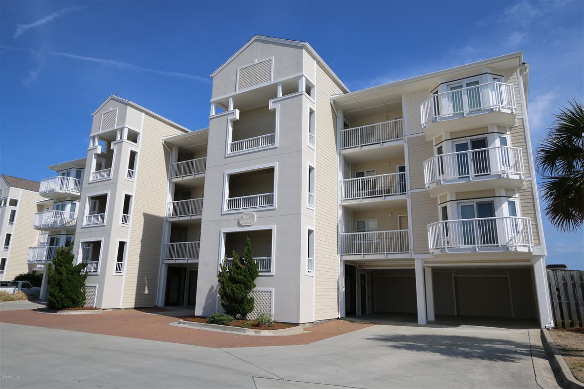 OCEAN FRONT TOWNHOUSE IN WRIGHTSVILLE BEACH North Carolina Luxury