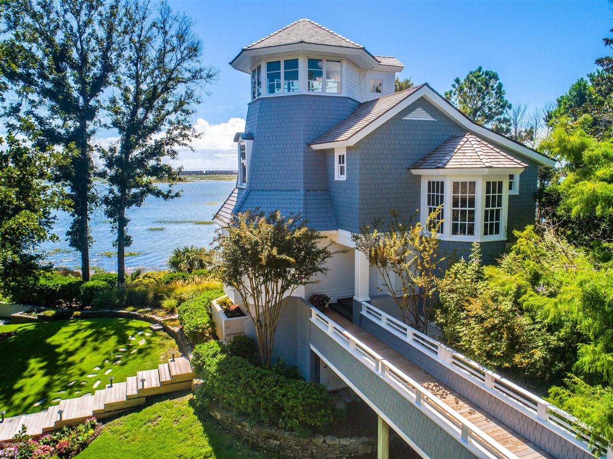 MOST SPECTACULAR WATERFRONT PROPERTY North Carolina Luxury Homes