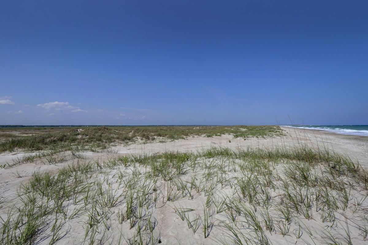 RARE BARRIER ISLAND PROPERTY | North Carolina Luxury Homes | Mansions ...