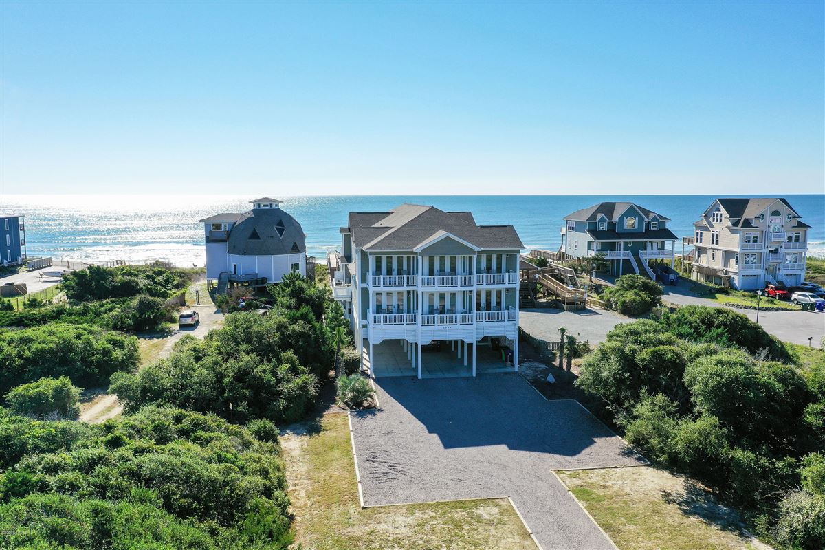 SPECTACULAR OCEANFRONT BEACH HOUSE | North Carolina Luxury Homes ...