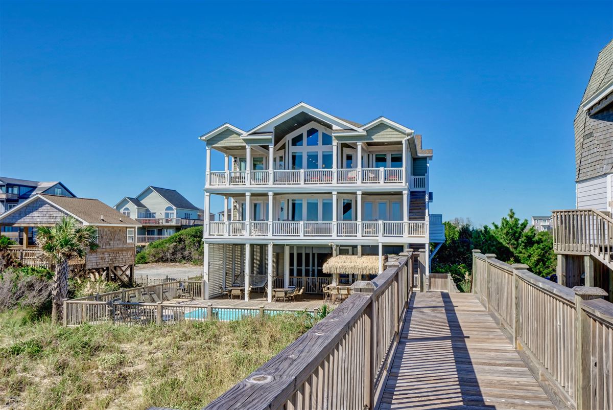 SPECTACULAR OCEANFRONT BEACH HOUSE | North Carolina Luxury Homes ...