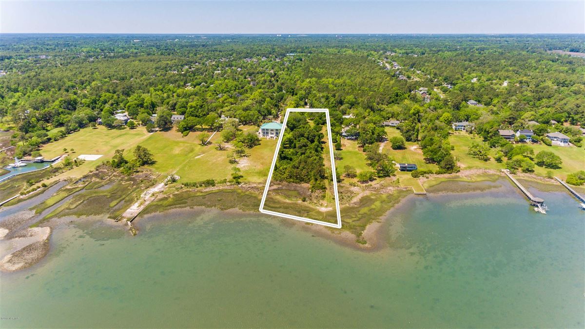 PROPERTY ON THE INTRACOASTAL WATERWAY North Carolina Luxury Homes