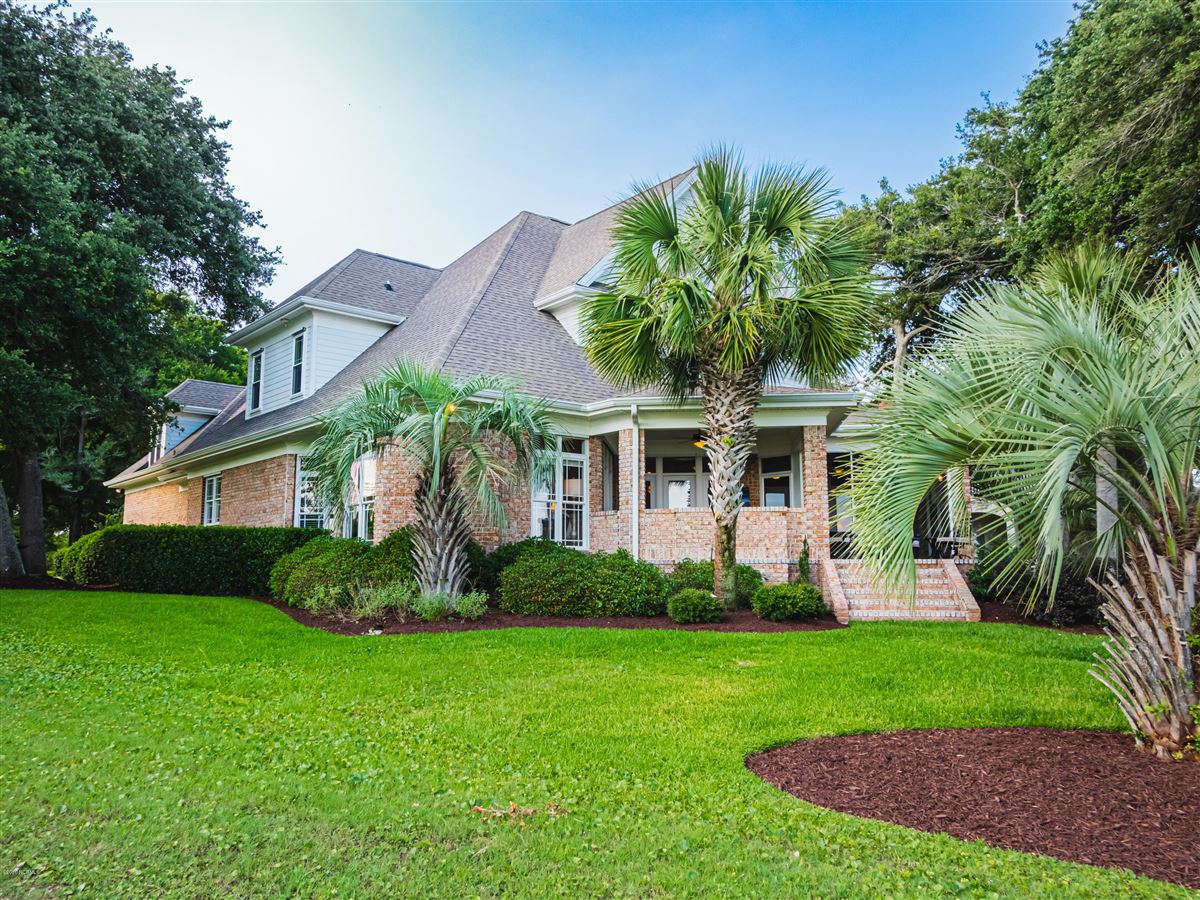 INCREDIBLE INTRACOASTAL WATERWAY VIEWS North Carolina Luxury Homes