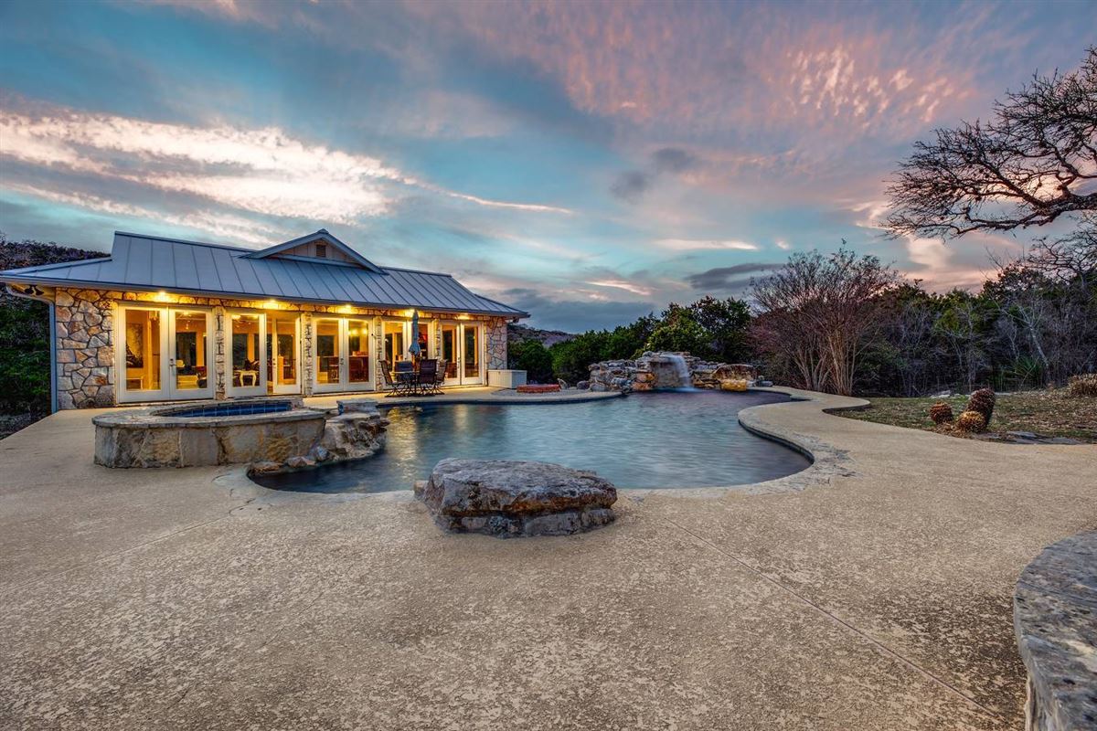  Texas Luxury Homes Mansions For Sale Luxury Portfolio