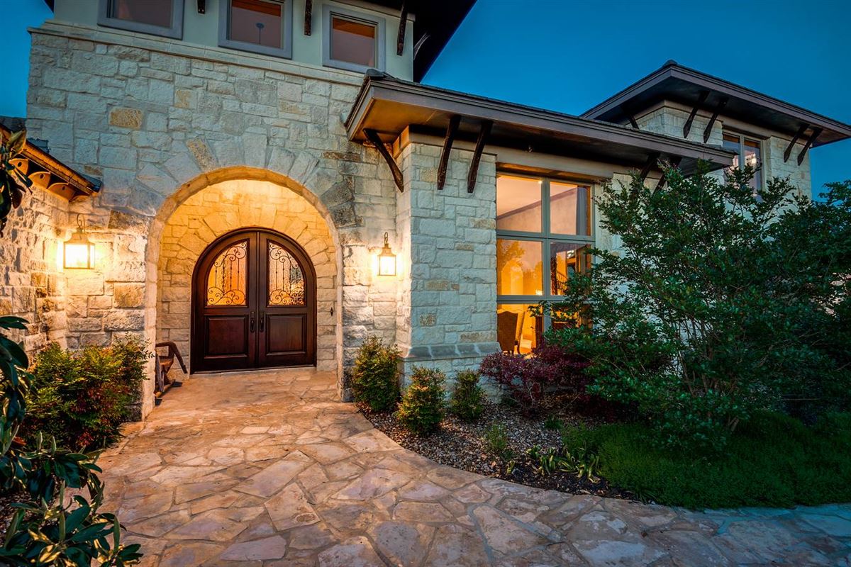 PREMIER HILLTOP ESTATE IN BOERNE Texas Luxury Homes Mansions For