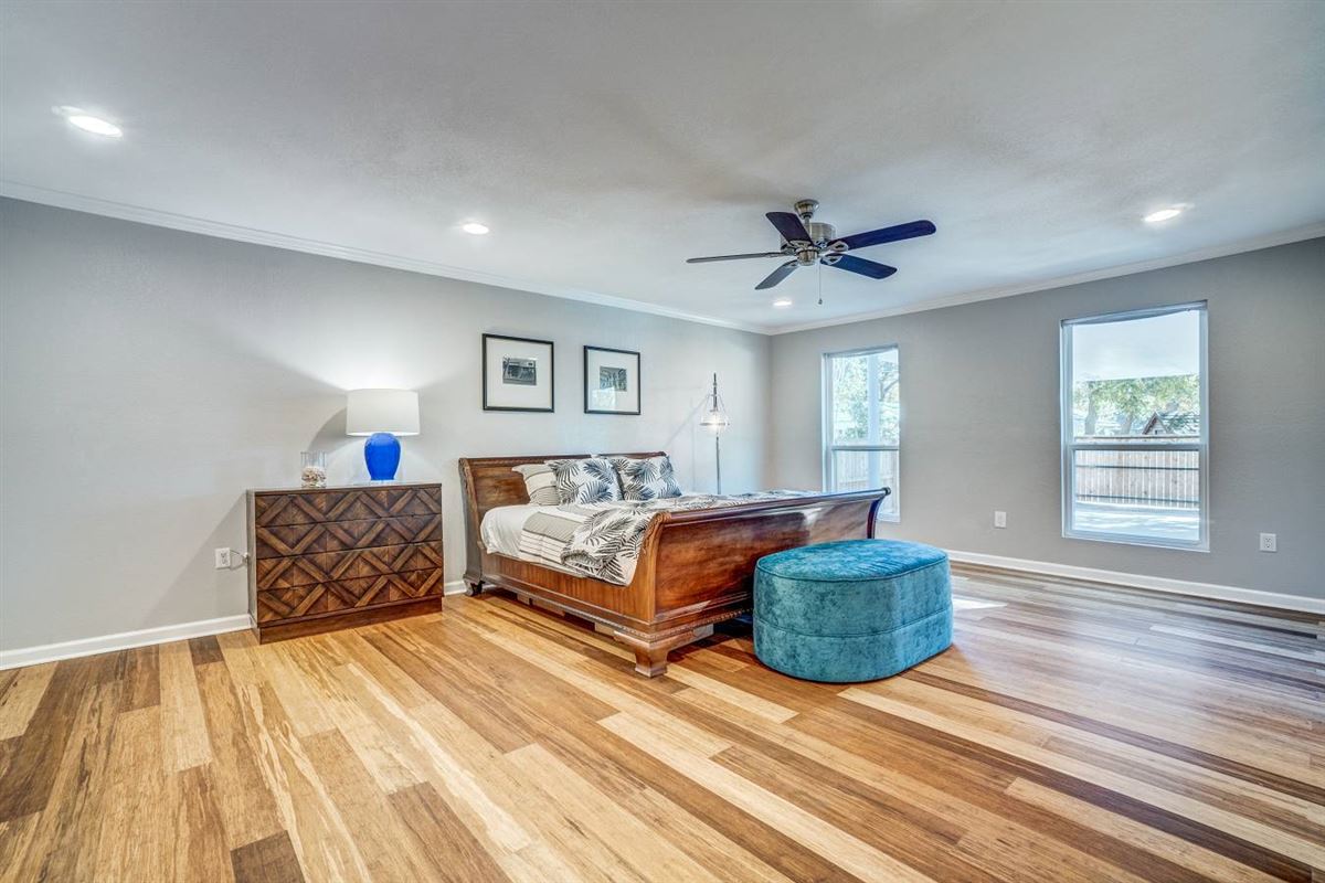 ALAMO HEIGHTS HISTORY WITH MODERN LUXURY Texas Luxury