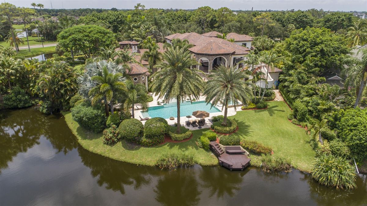 SPECIAL ESTATE IN BOCA WEST COUNTRY CLUB Florida Luxury Homes