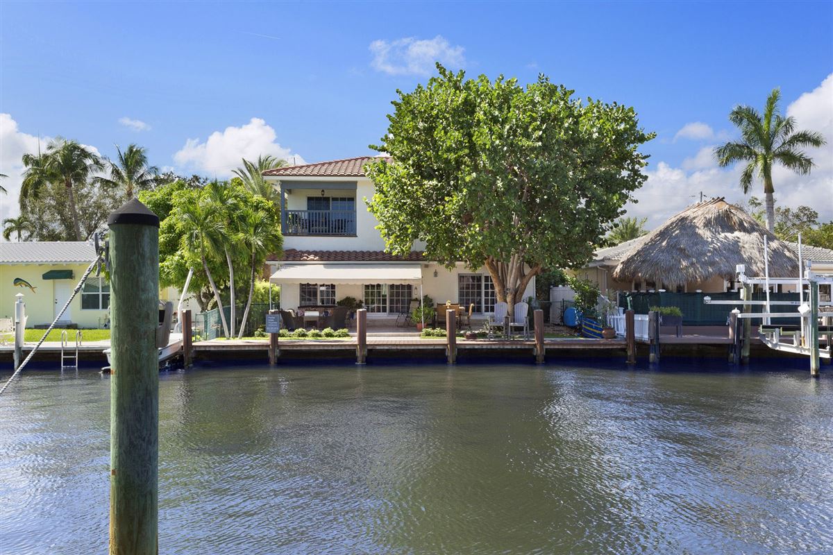 TWOSTORY WATERFRONT HOME WITH DIRECT OCEAN ACCESS Florida Luxury