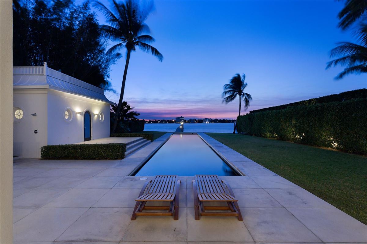 CUSTOM BUILT BERMUDA STYLE INTRACOASTAL HOME | Florida Luxury Homes ...