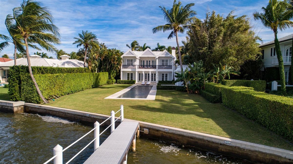 CUSTOM BUILT BERMUDA STYLE INTRACOASTAL HOME Florida Luxury Homes