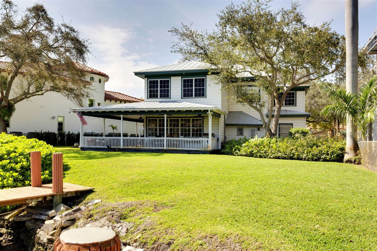 LOVELY FORT LAUDERDALE CANALFRONT PROPERTY Florida Luxury Homes