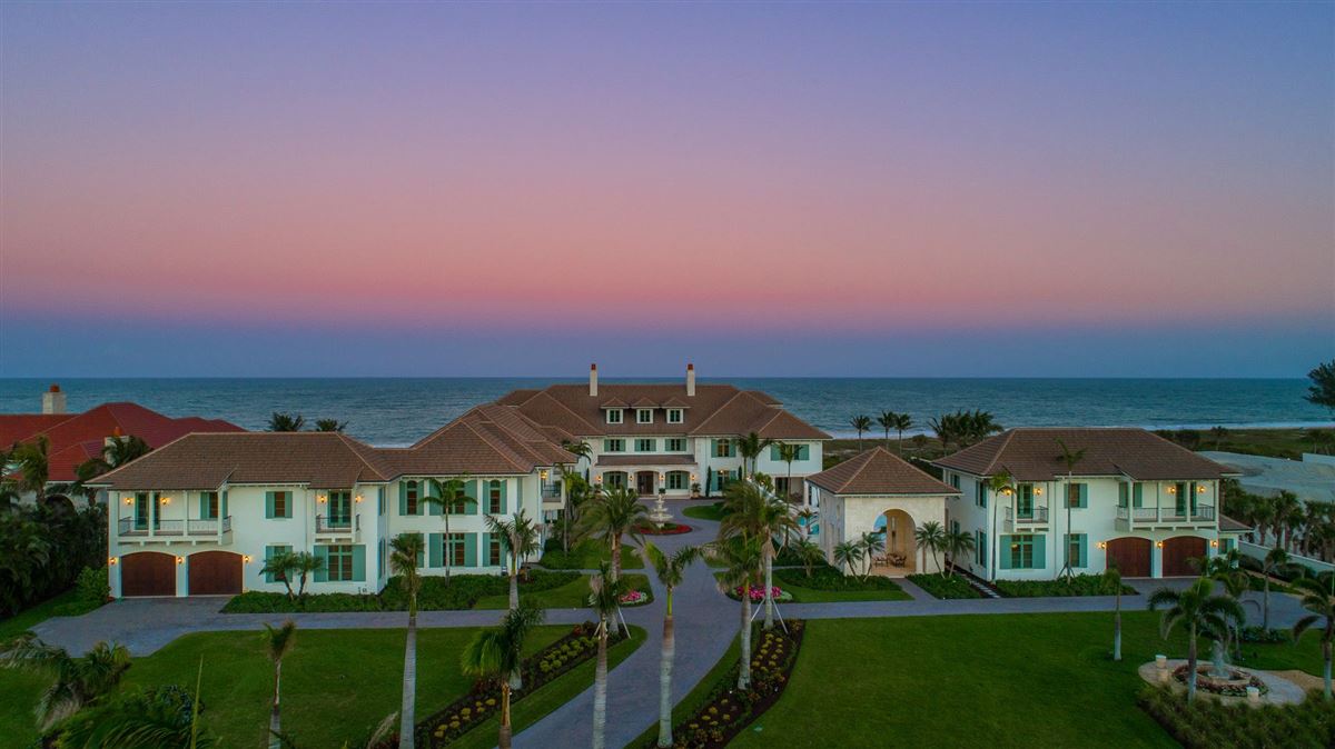 NEW OCEANFRONT RESIDENCE IN VERO BEACH Florida Luxury Homes