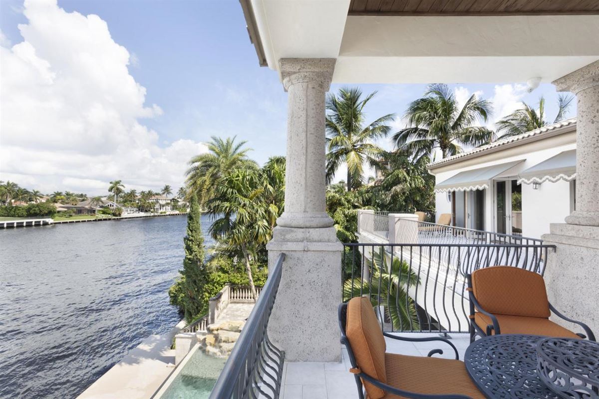 EXTRAORDINARY ESTATE ON THE INTRACOASTAL WATERWAY Florida Luxury