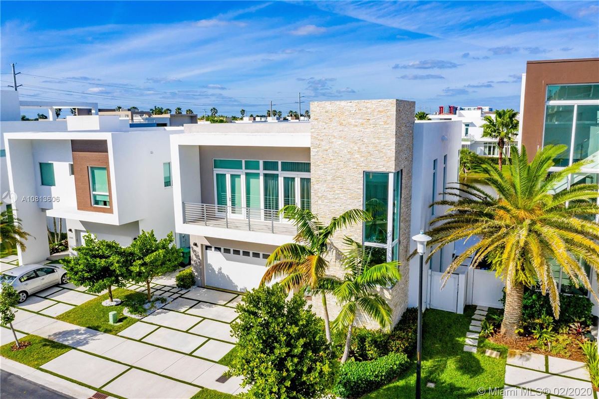 THE MANSIONS AT DORAL Florida Luxury Homes Mansions For Sale