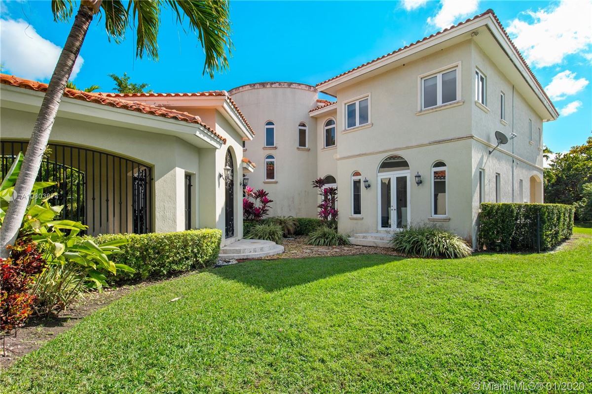 SPLENDID HOME IN EXCLUSIVE PINECREST Florida Luxury Homes Mansions