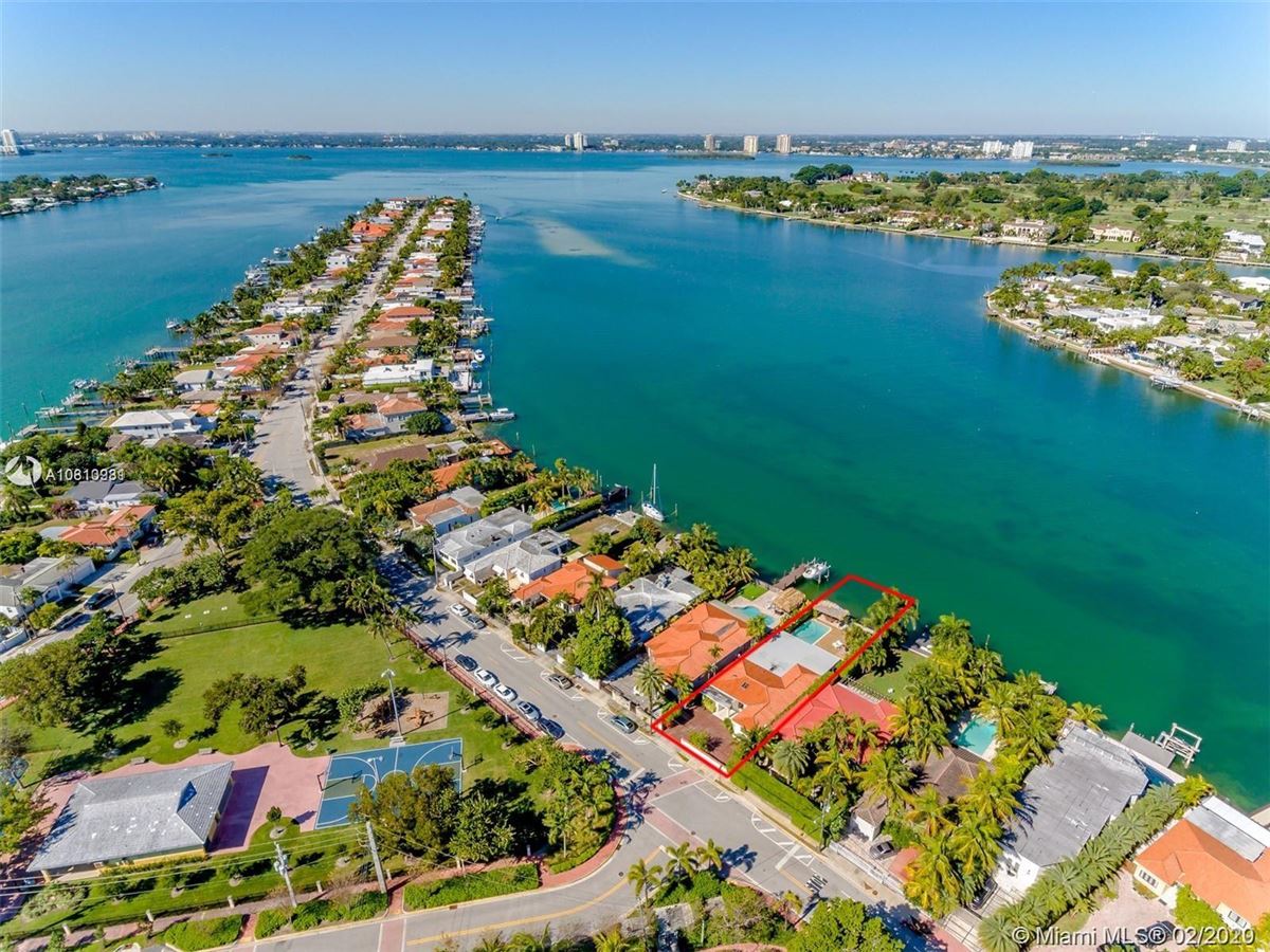 WATERFRONT WITH WIDE BAY VIEWS IN STILLWATER Florida Luxury Homes Mansions For Sale Luxury