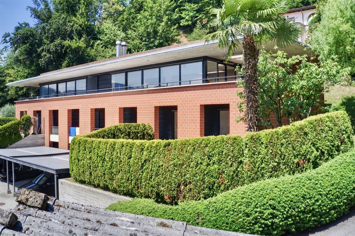 ELEGANT HOUSE WITH BREATHTAKING VIEW OF LAKE LUGANO Switzerland