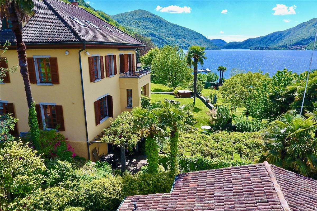 MEDITERRANEAN VILLA AND PRIVATE MARINA Switzerland Luxury Homes