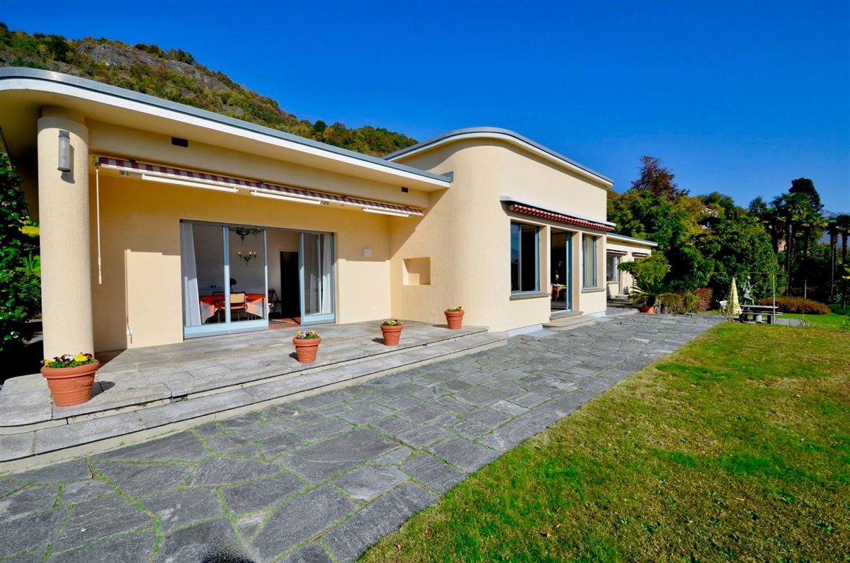 BEAUTIFUL ASCONA VILLA ENJOYS AMAZING VIEWS Switzerland Luxury Homes