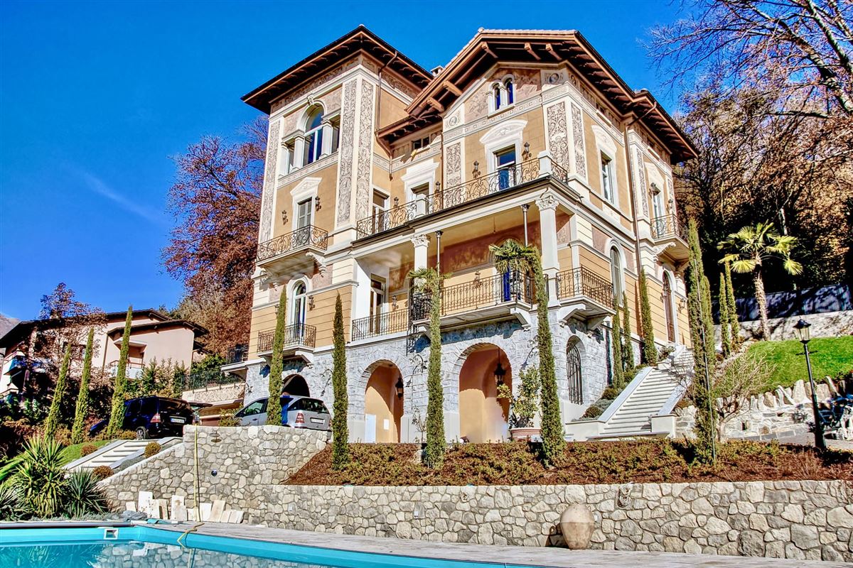 HISTORICAL "ART NOUVEAU" VILLA IN CURIO WITH POOL & BEAUTIFUL GARDEN