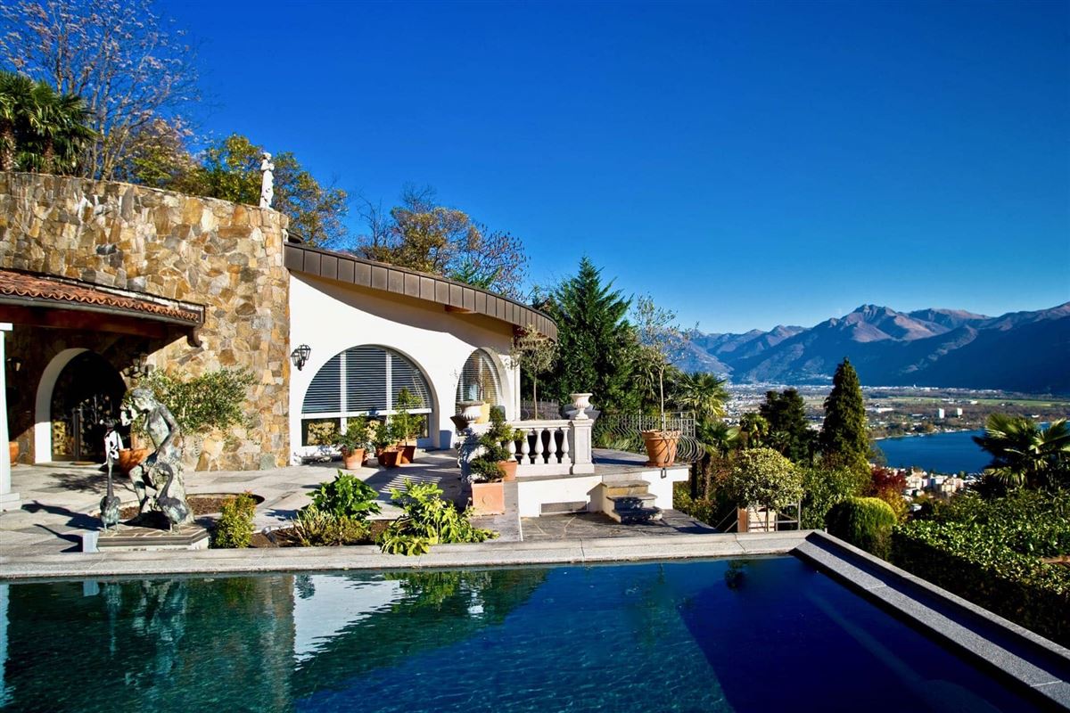 COMPOUND IN FABULOUS LOCATION Switzerland Luxury Homes