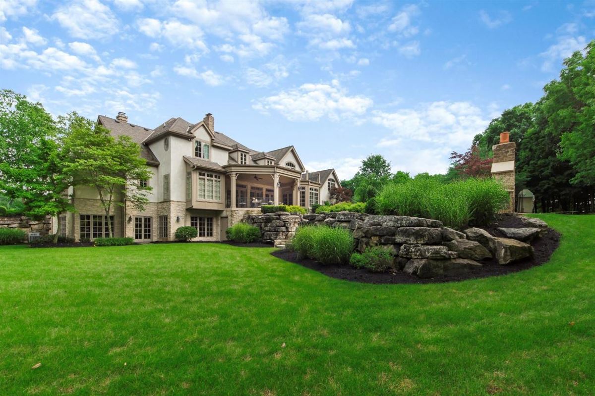 IDYLLIC NINE ACRE ESTATE Ohio Luxury Homes Mansions For Sale