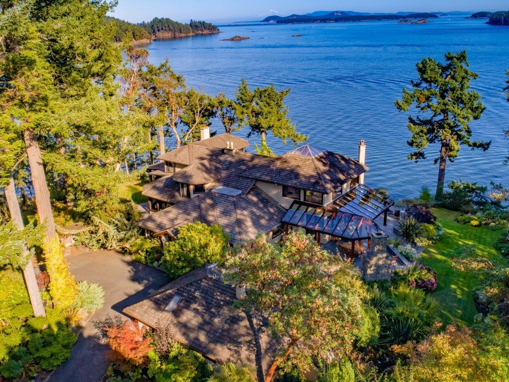 PRIVATE WATERFRONT ESTATE | British Columbia Luxury Homes | Mansions ...