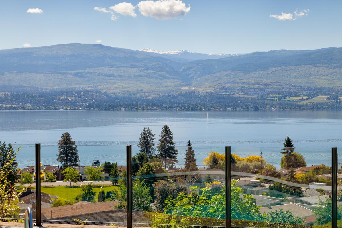 LUXURIOUS CUSTOM-BUILT HOME IN WEST KELOWNA | British ...