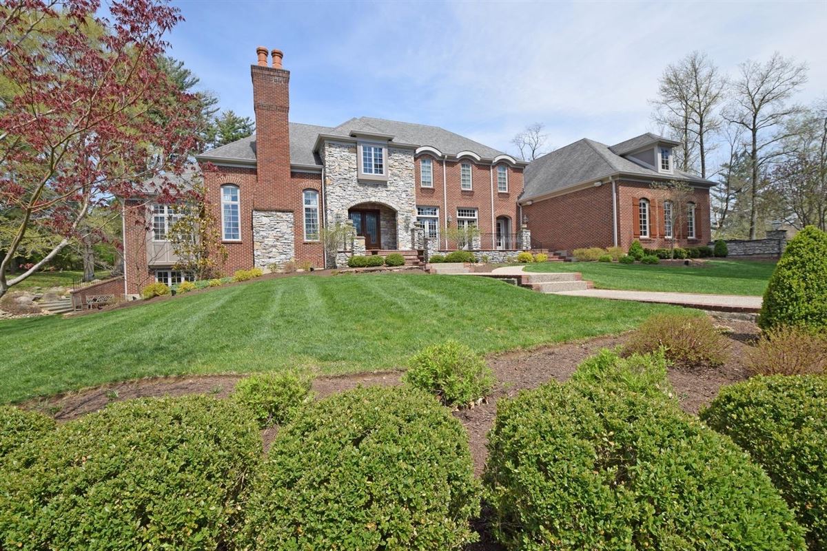 STUNNING TRANSITIONAL HOME | Ohio Luxury Homes | Mansions For Sale ...