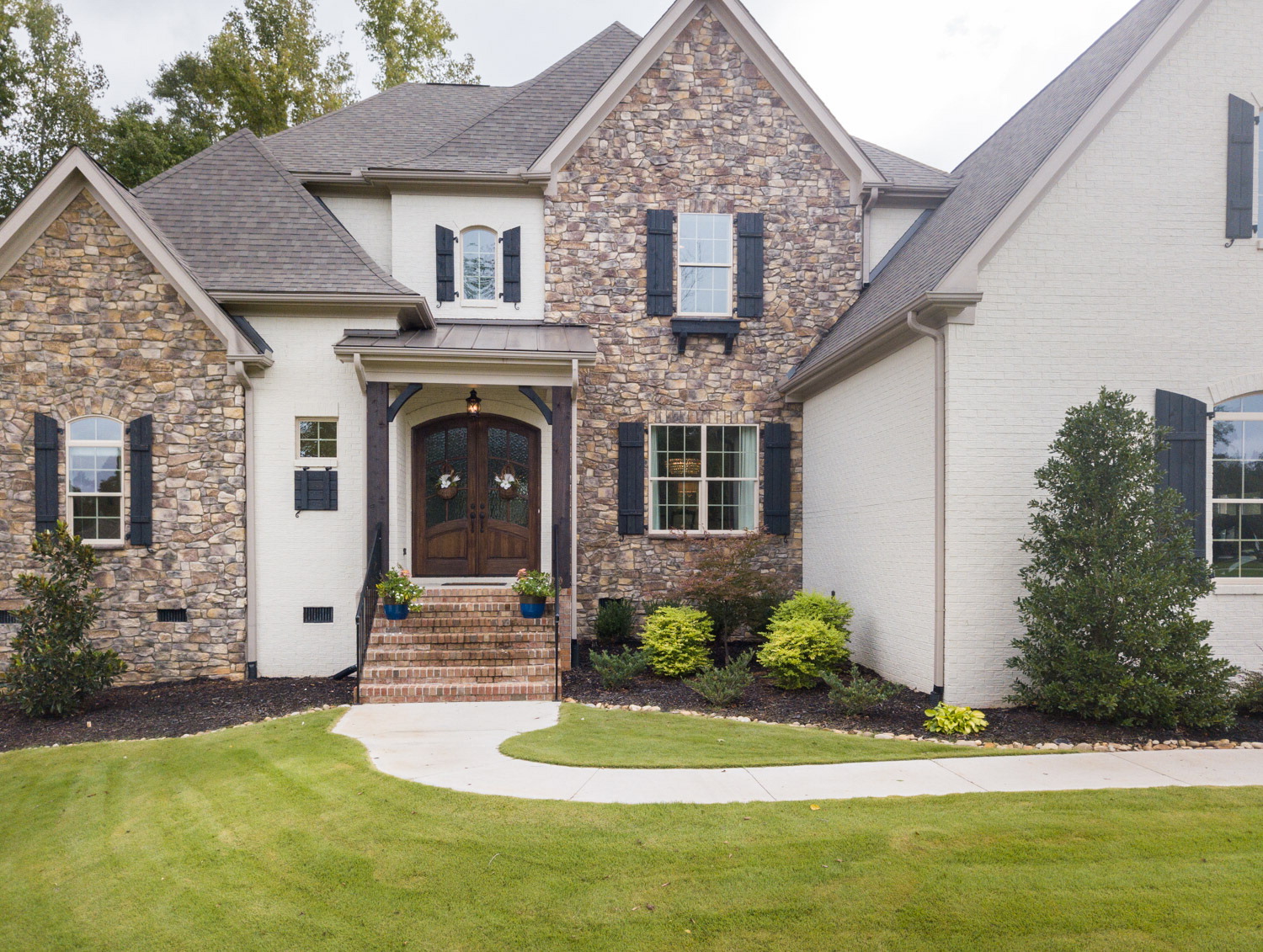 BEAUTIFUL CUSTOM HOME IN LEDGESTONE SUBDIVISION South Carolina Luxury